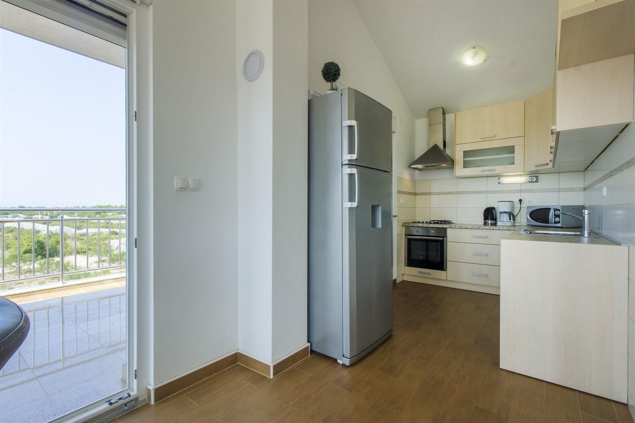Apartments Lenija ヤドリヤ エクステリア 写真
